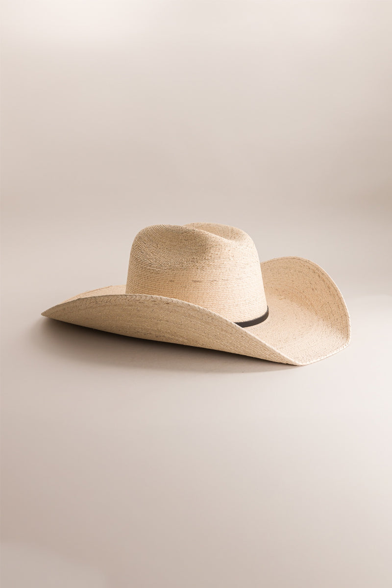 THE HAT <br>SAND