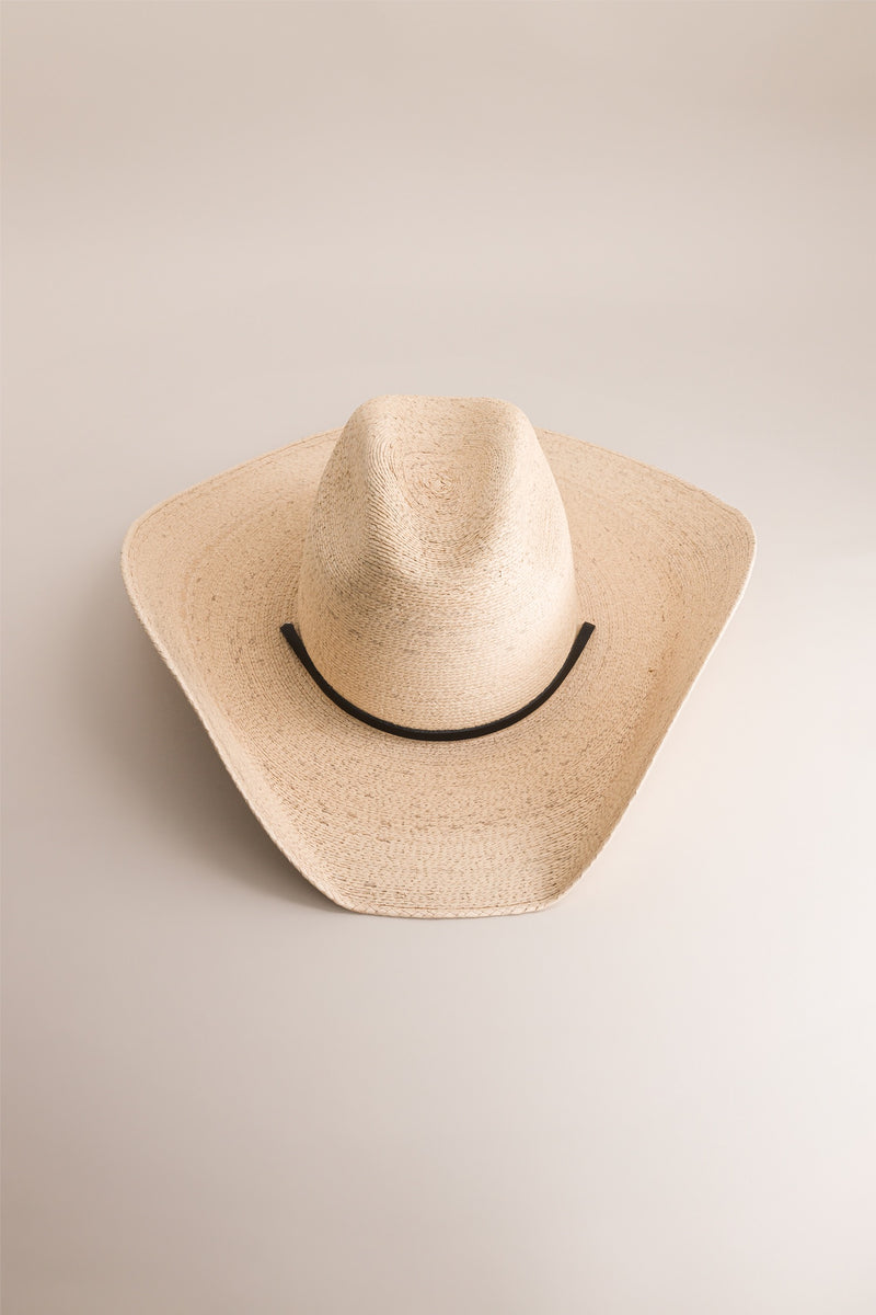 THE HAT <br>SAND