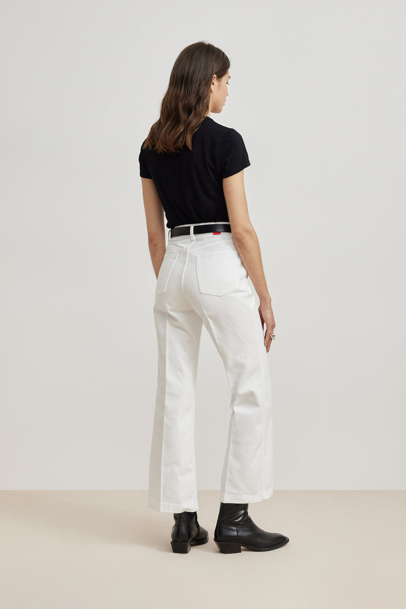 THE CROPPED TROUSERS <br>Denim White